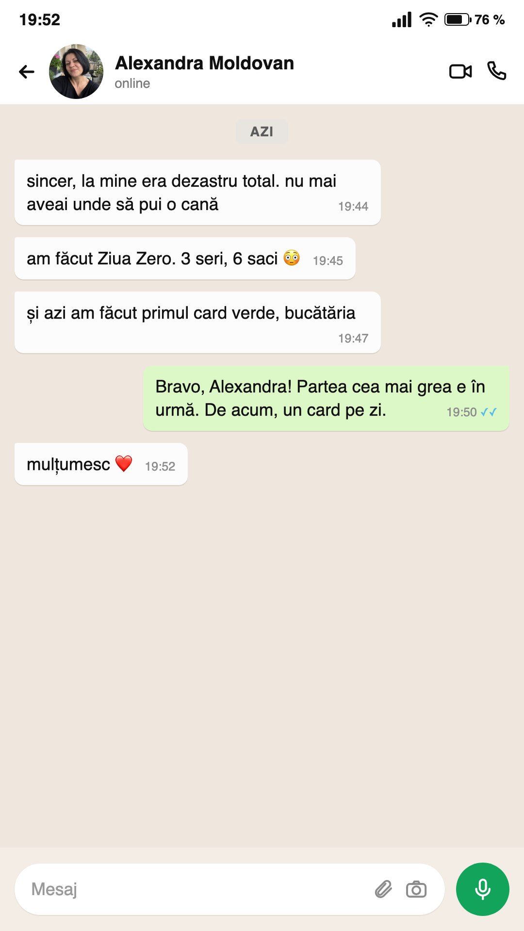 Mesaj pe WhatsApp